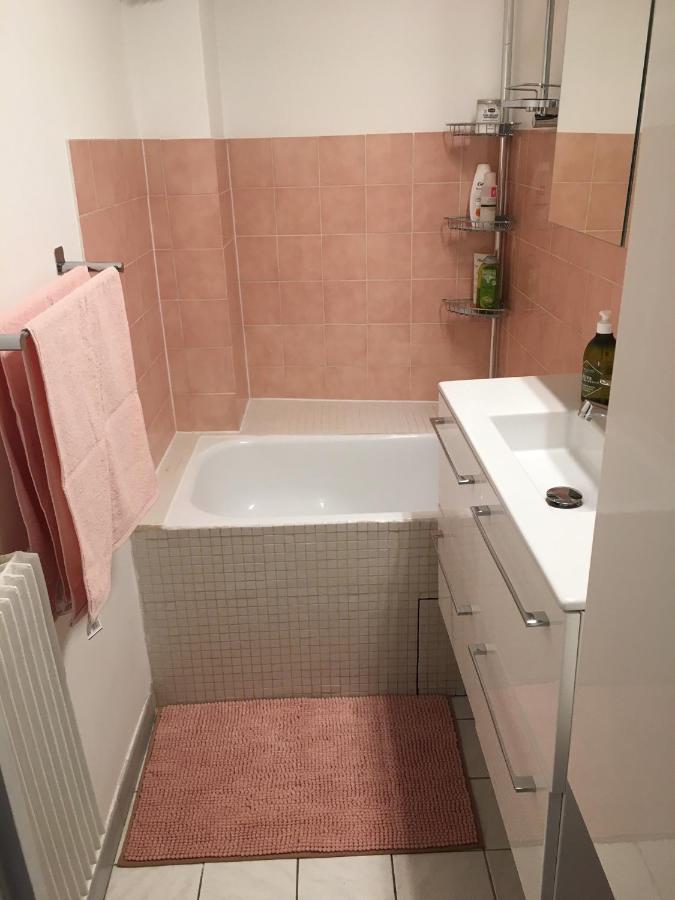 Appartement A Paris, Au Bord De L'eau Parijs