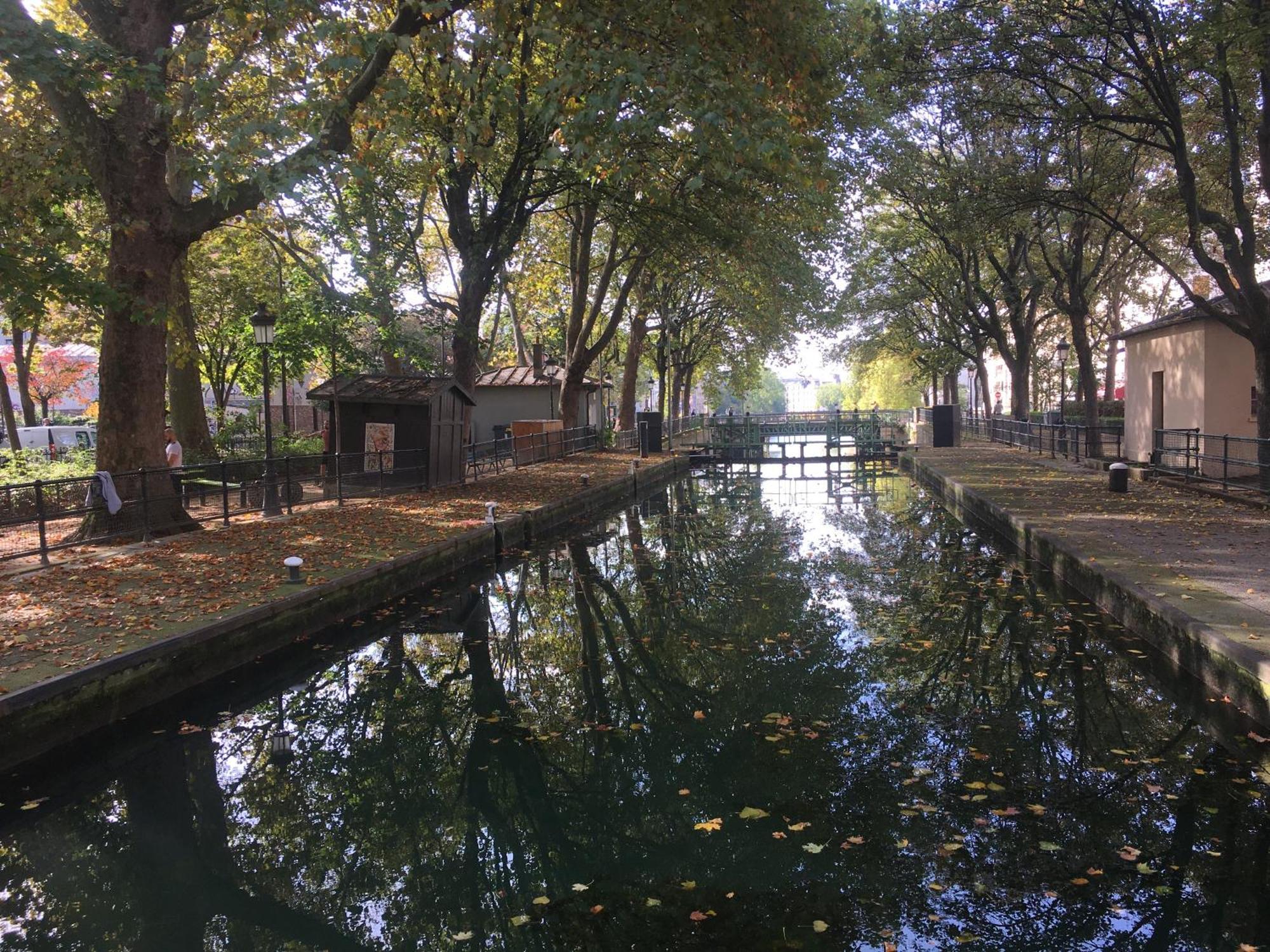 A Paris, Au Bord De L'eau Appartement Parijs